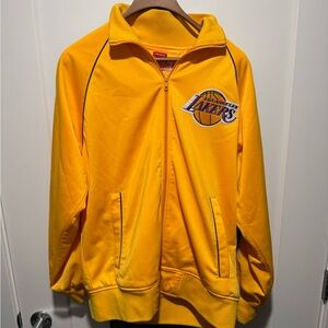 Los Angeles Lakers Mitchell and Ness court jacket men’s medium